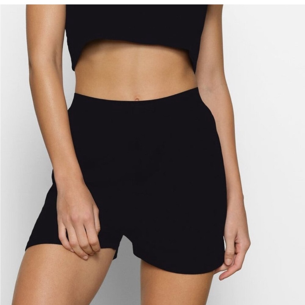 SKIMS Boyfriend Loose Boxer in Onyx